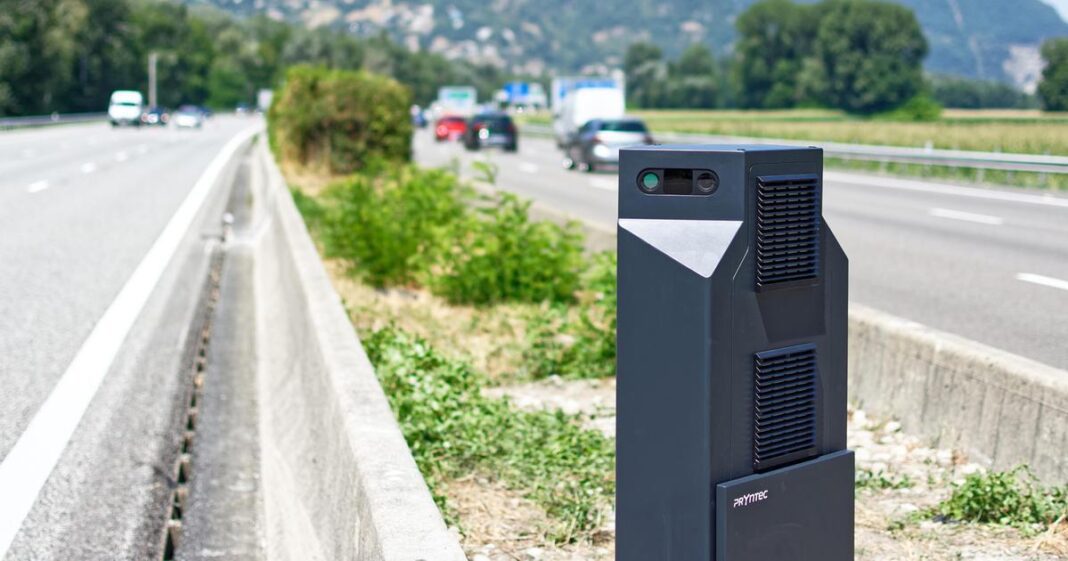 Tout ce qu’il faut savoir sur le nouveau «radar noir» qui contrôle les voies réservées au covoiturage