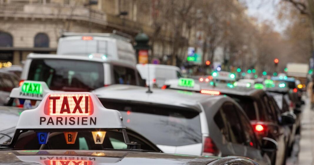 Le ministère des Transports propose de renforcer le contrôle des VTC pour apaiser la colère des taxis