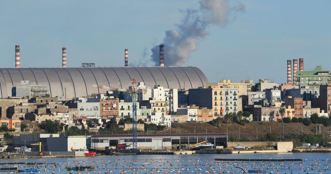 Trois candidats au rachat de l'ex-Ilva, ancienne aciérie d'ArcelorMittal