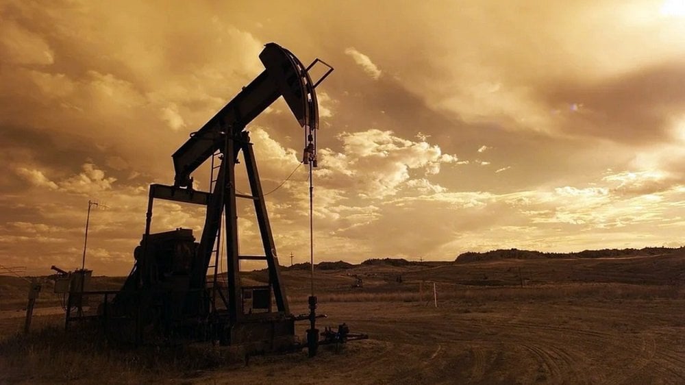 Guerre tarifaire : le pétrole à son plus bas niveau pour la deuxième journée consécutive