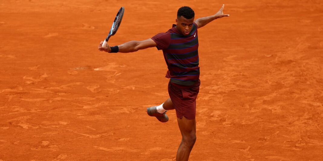 En direct | Roland-Garros 2025 : Giovanni Mpetshi Perricard, premier Français en lice, se relance