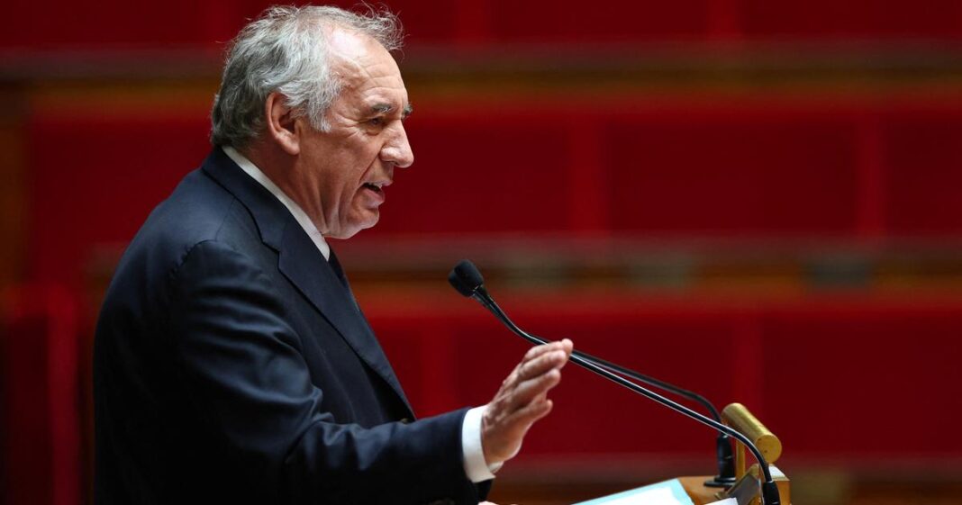 Bayrou lance le débat avec les collectivités