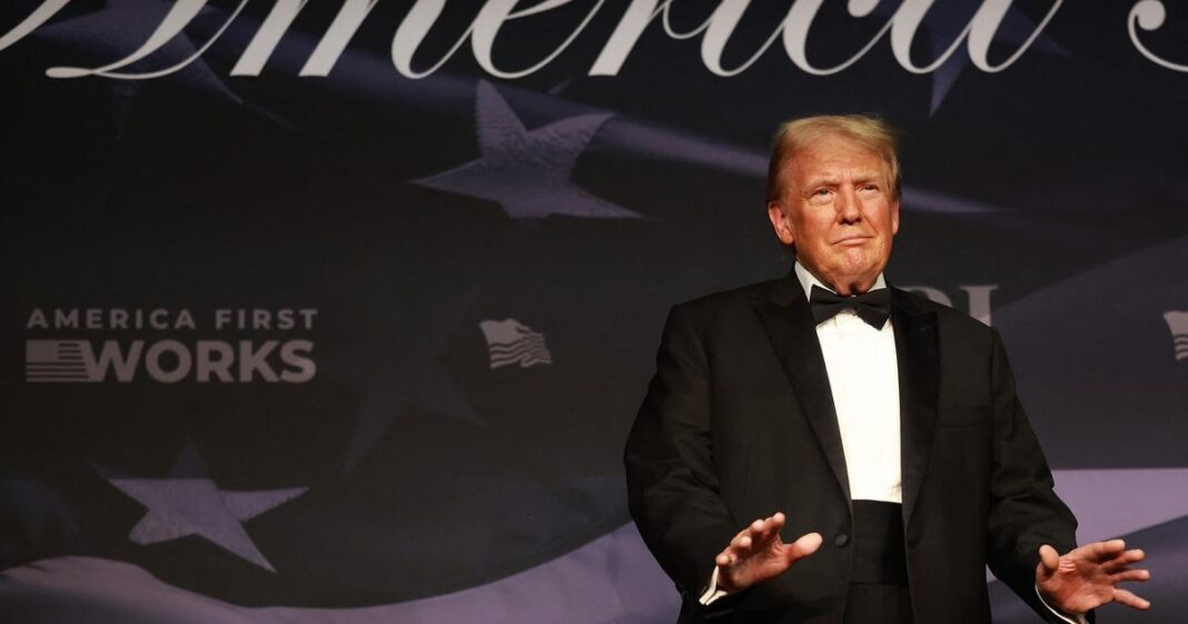Trump tient ce jeudi un dîner polémique pour les possesseurs de sa cryptomonnaie