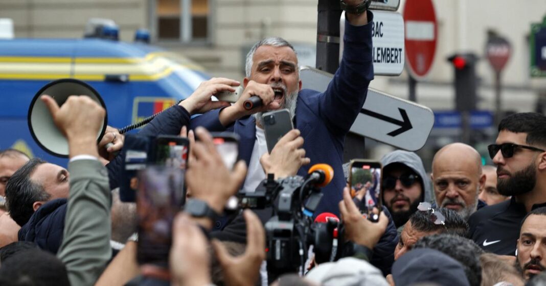 Les taxis maintiennent leur mobilisation, malgré les promesses de François Bayrou