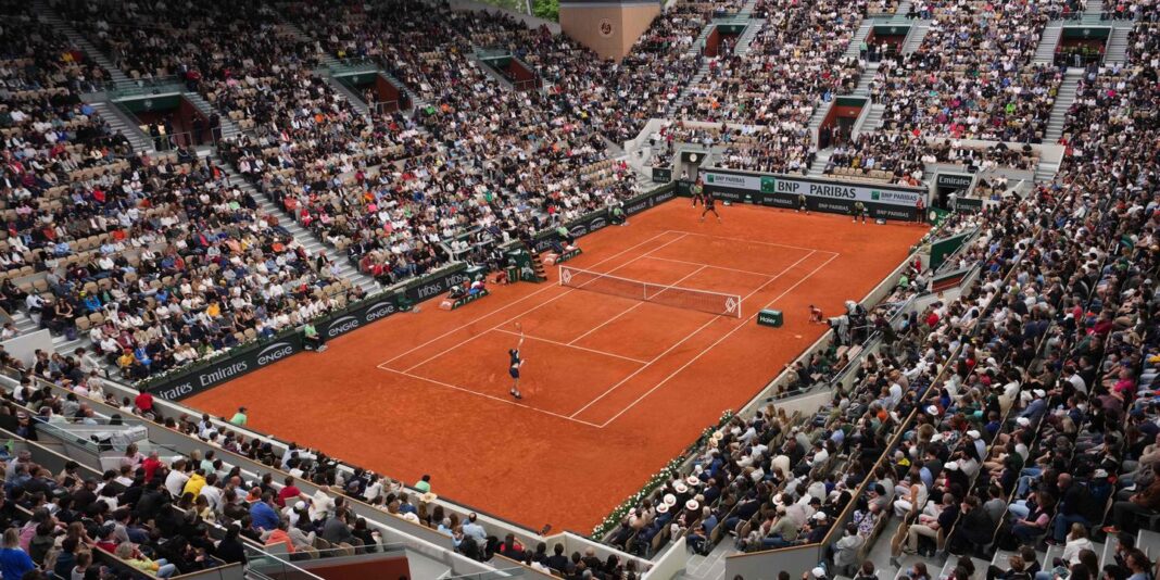 En direct | Roland-Garros 2025 : duel franco-français entre Ugo Blanchet et Hugo Gaston, Iga Swiatek va entrer en lice