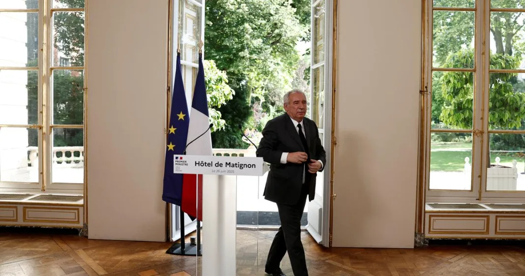 François Bayrou ne rejette pas la piste d’une désindexation des pensions pour financer le système