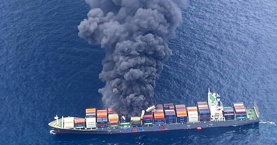 Incendie à bord d’un porte-conteneurs singapourien au large de l'Inde