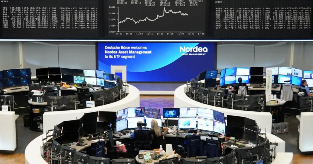 les Bourses mondiales prudentes ce lundi