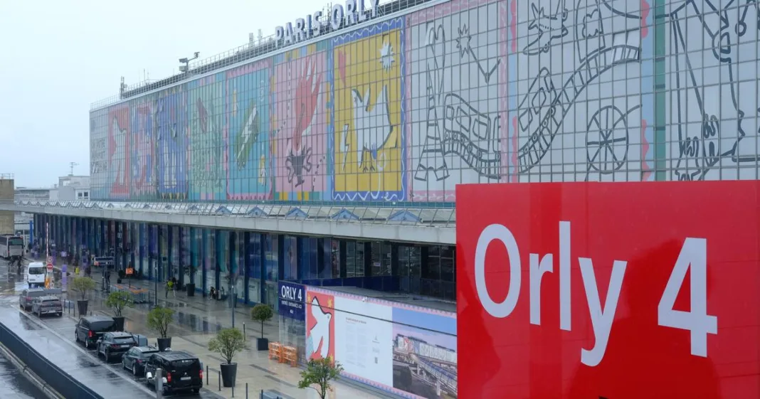 le trafic aérien perturbé à l’aéroport d’Orly, les trains interdits de circuler sur des lignes régionales