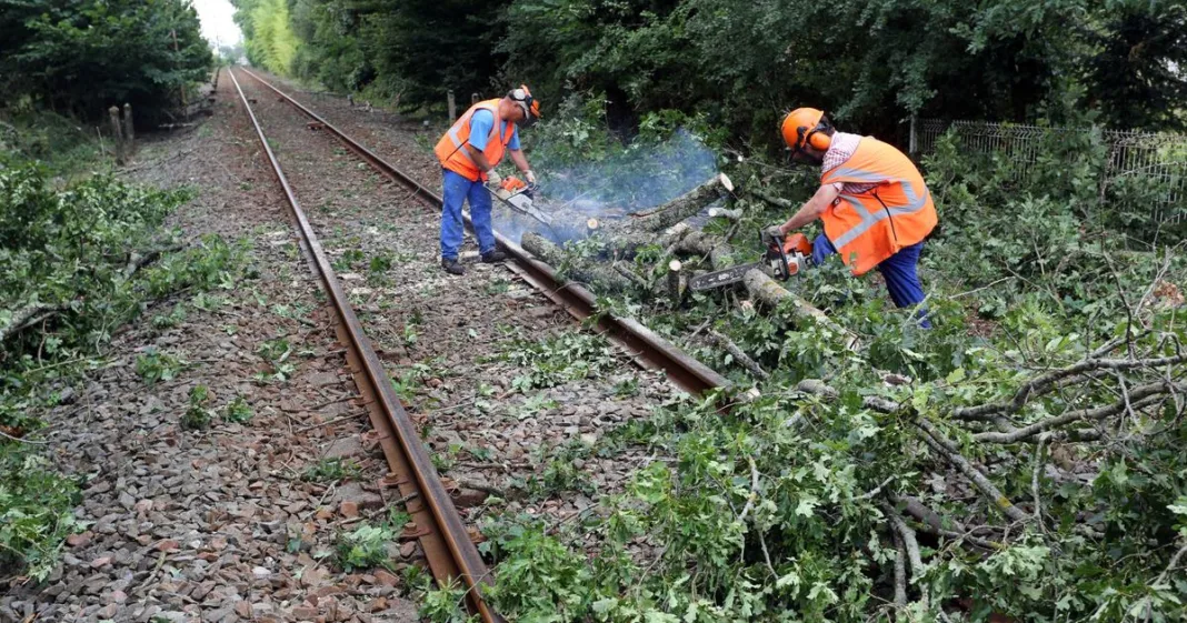 Trains à l’arrêt, embouteillages... Au lendemain des violents orages, les transports encore perturbés