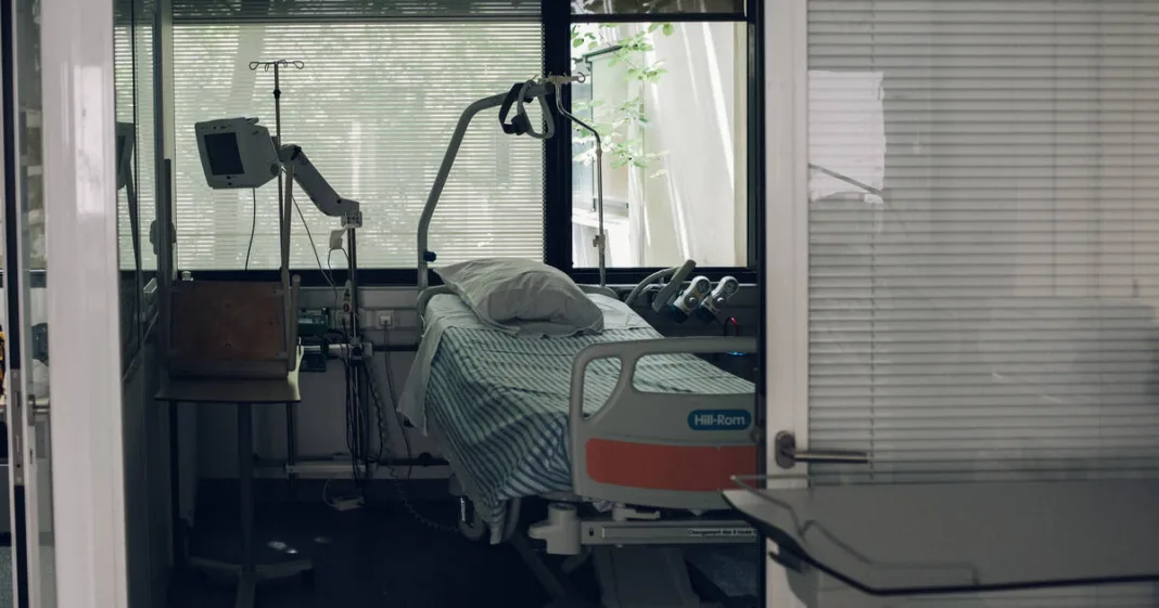 une mère dénonce l’accueil restreint aux urgences de l’hôpital le soir de la Fête de la musique – Libération