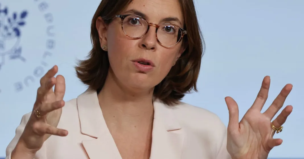 est-il vrai que 1 400 foyers ont fui le Royaume-Uni après un impôt sur les riches, comme l’affirme Amélie de Montchalin ? – Libération