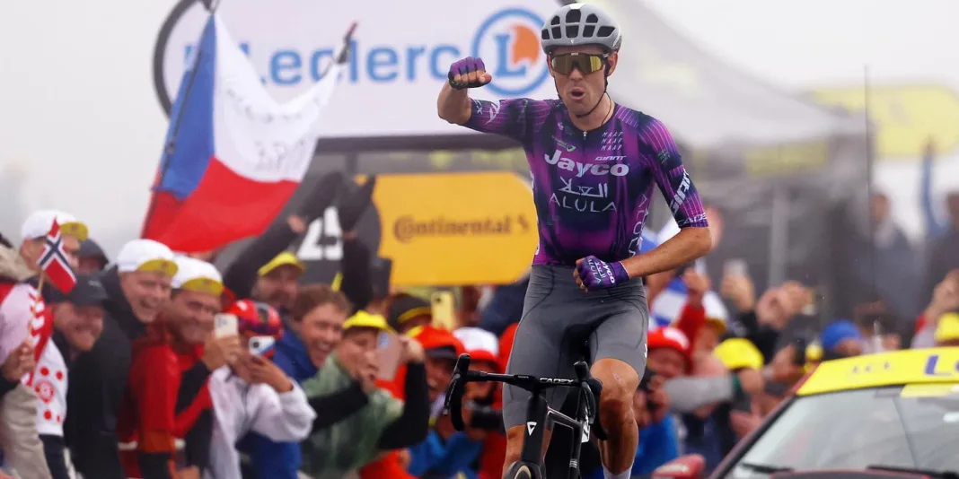 EN DIRECT | Tour de France 2025 : Ben O’Connor s’impose au sommet du col de la Loze, lors de la dix-huitième étape