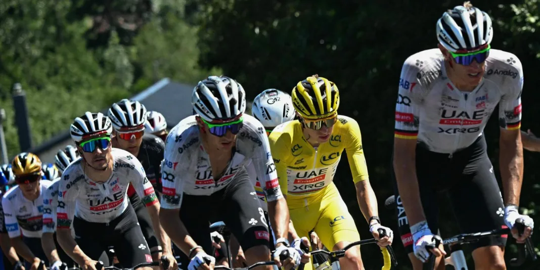 EN DIRECT | Tour de France 2025 : huit Français sont dans l’échappée, suivez la dixième étape entre Ennezat et Le Mont-Dore Puy de Sancy